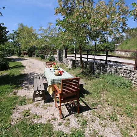 In With Swimming Pool, Terrace, Garden * Apecchio