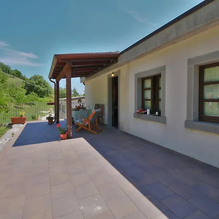 In With Swimming Pool, Terrace, Garden * Apecchio
